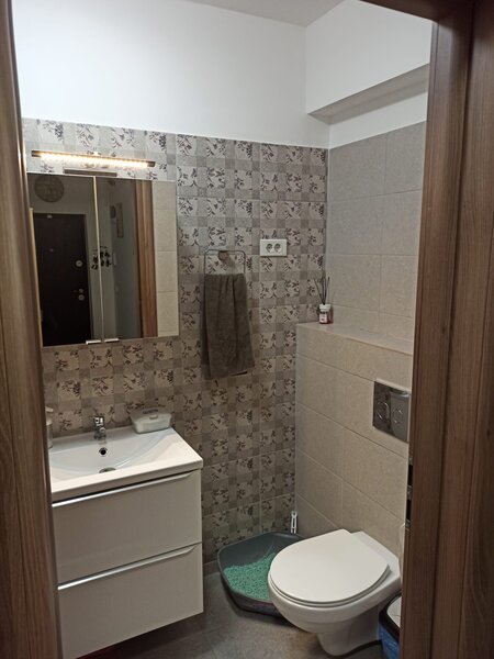 Ilfov studio-45mp /metrou Berceni/ 3-5min pe jos